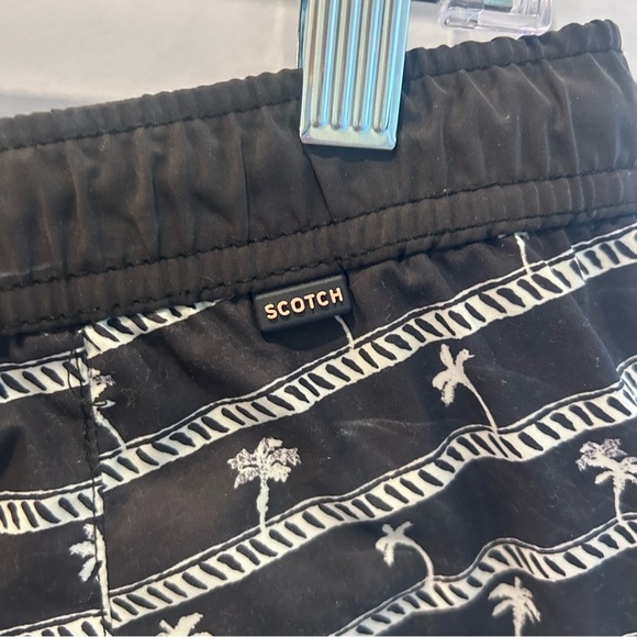 Scotch and Soda Men’s Swimtrunks. Medium. Black/White Palm Trees - Picture 3 of 5